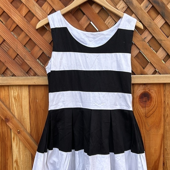 Dolly and Dotty Rockabilly Dress Vintage Style 1950's Dress Viva Las Veg… - Picture 6 of 6